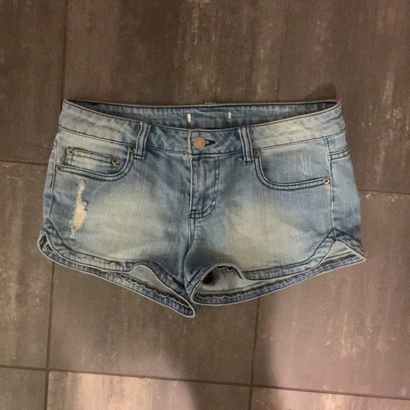 DENIM SHORTS - Picture 4 of 5